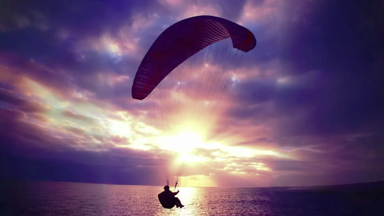 Glider sunset expand lighter