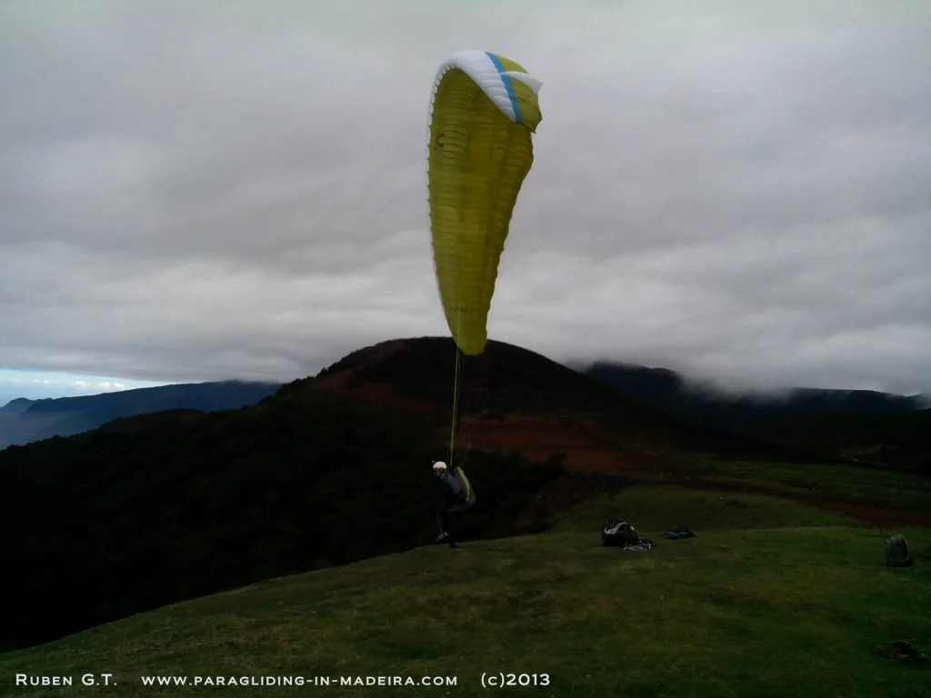Flybus paragliding madeira 2013