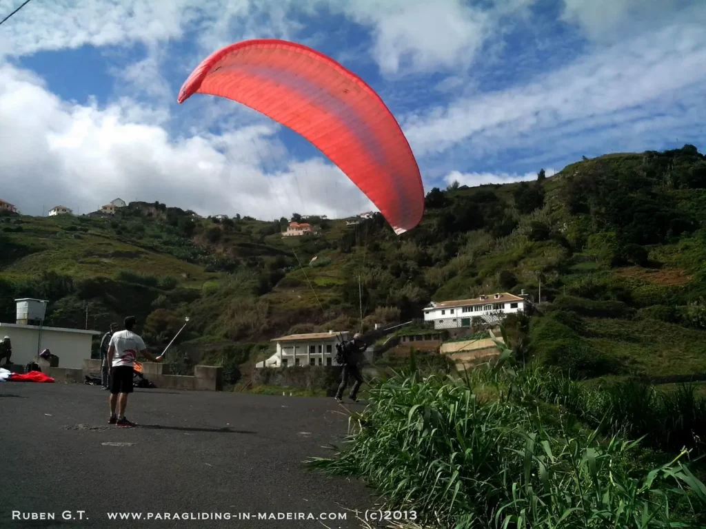 Flybus paragliding madeira 2013