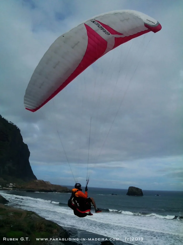 Flybus paragliding madeira 2013