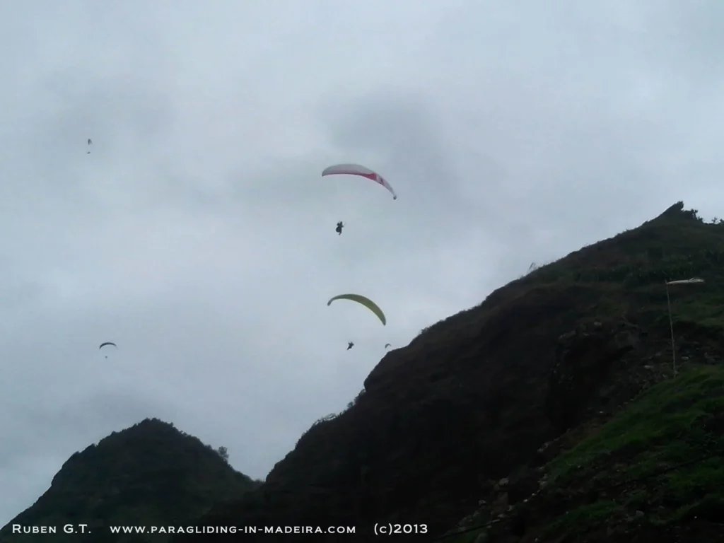 Flybus paragliding madeira 2013
