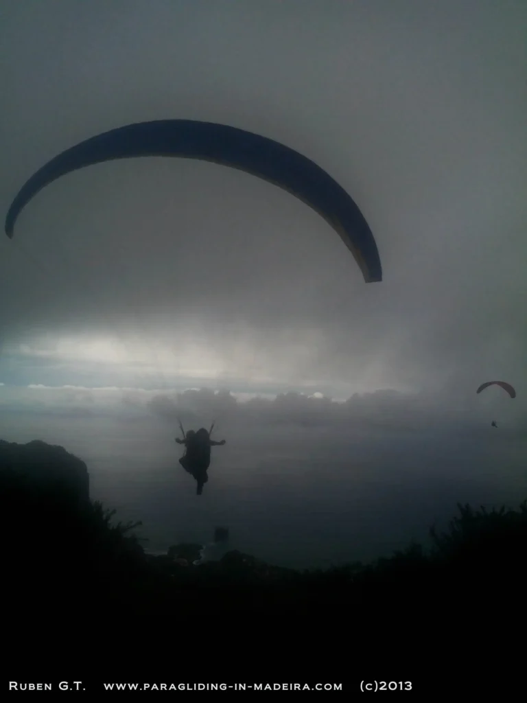 Flybus paragliding madeira 2013