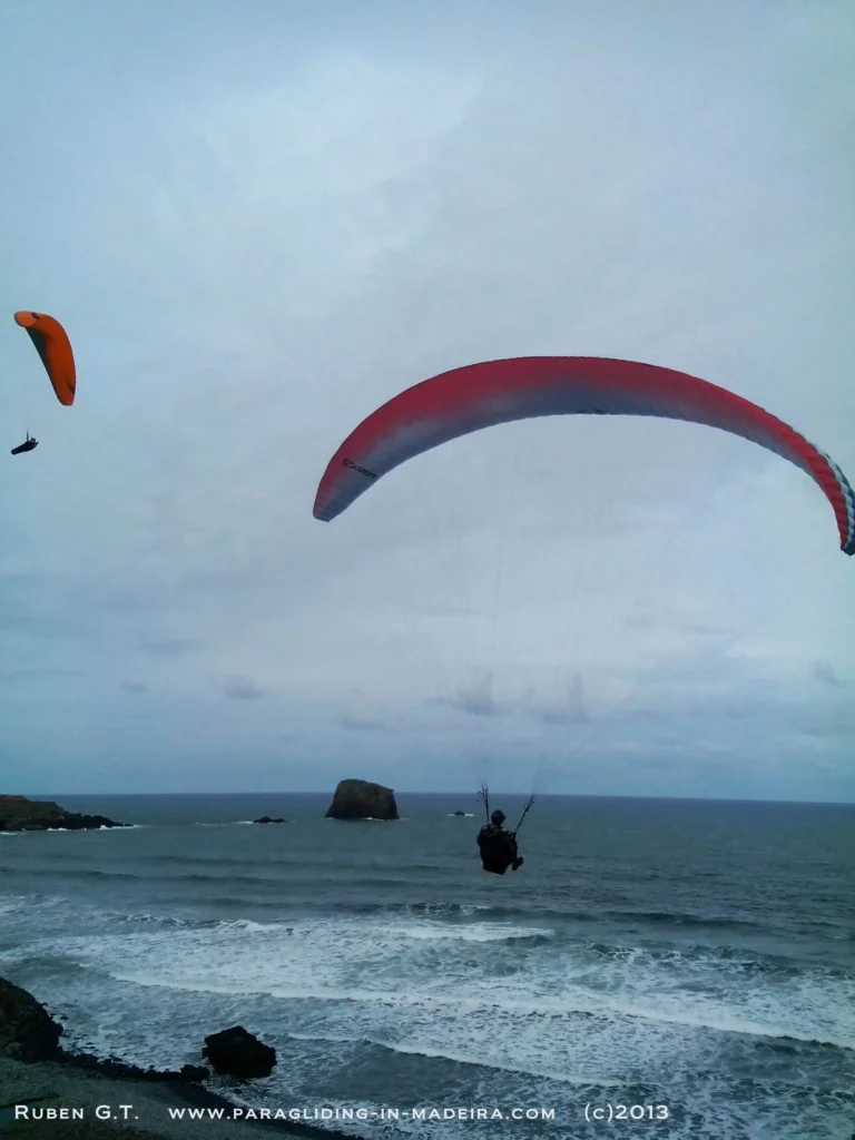 Flybus paragliding madeira 2013