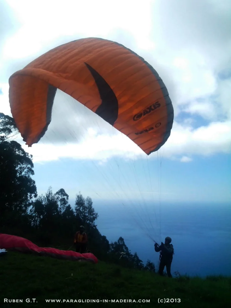 Flybus paragliding madeira 2013