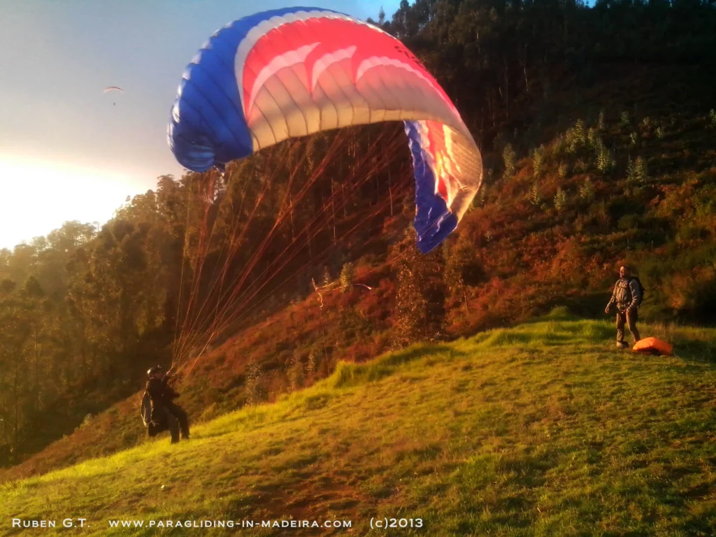 Flybus paragliding madeira 2013